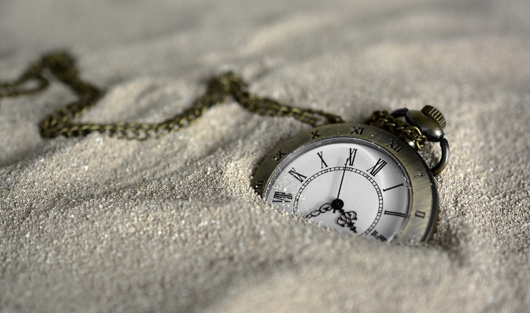 <테넷>으로 본 시간의 역행, 시간, 엔트로피