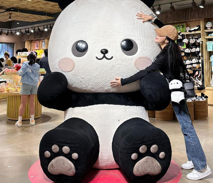 배우 노정의 사복 패션