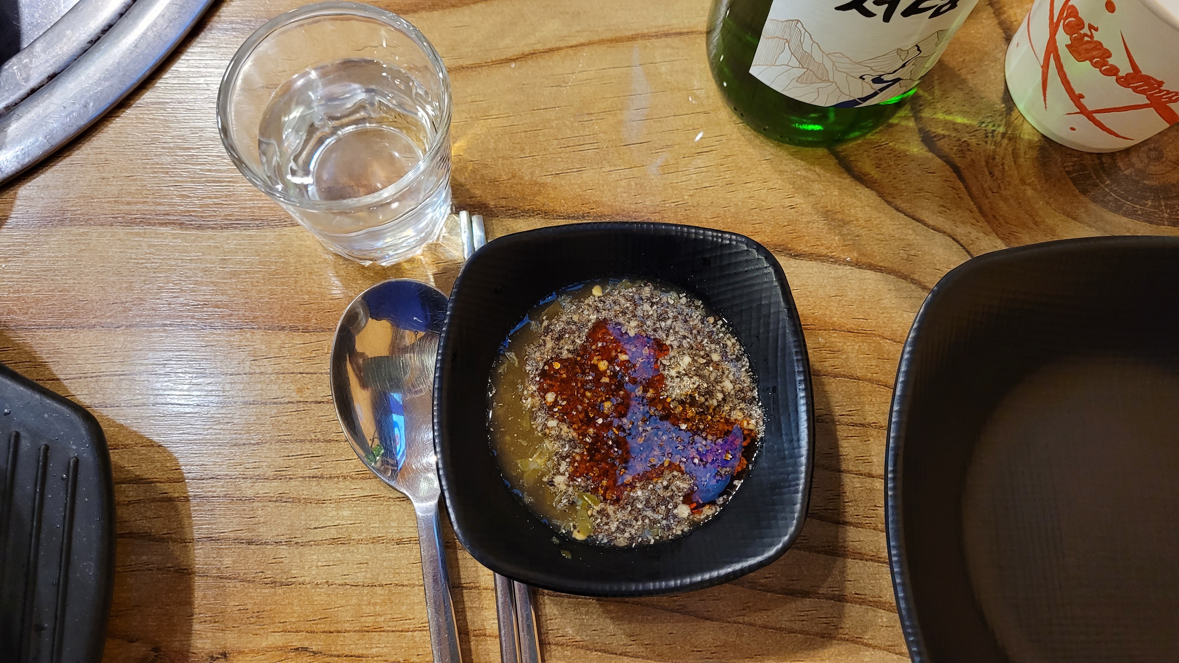 고추기름을 넣어 만든 소스