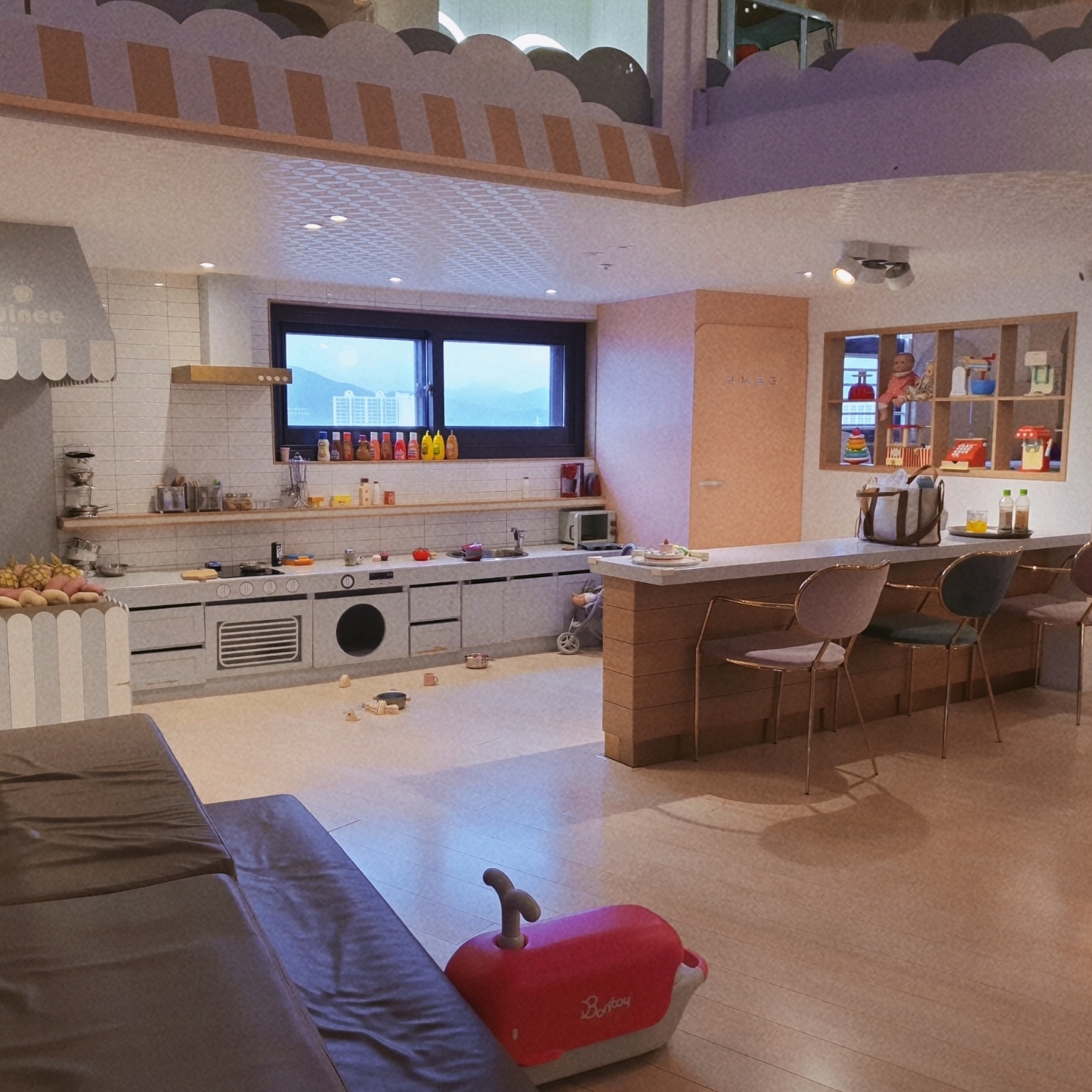 위니 키즈카페 1층 놀 곳1