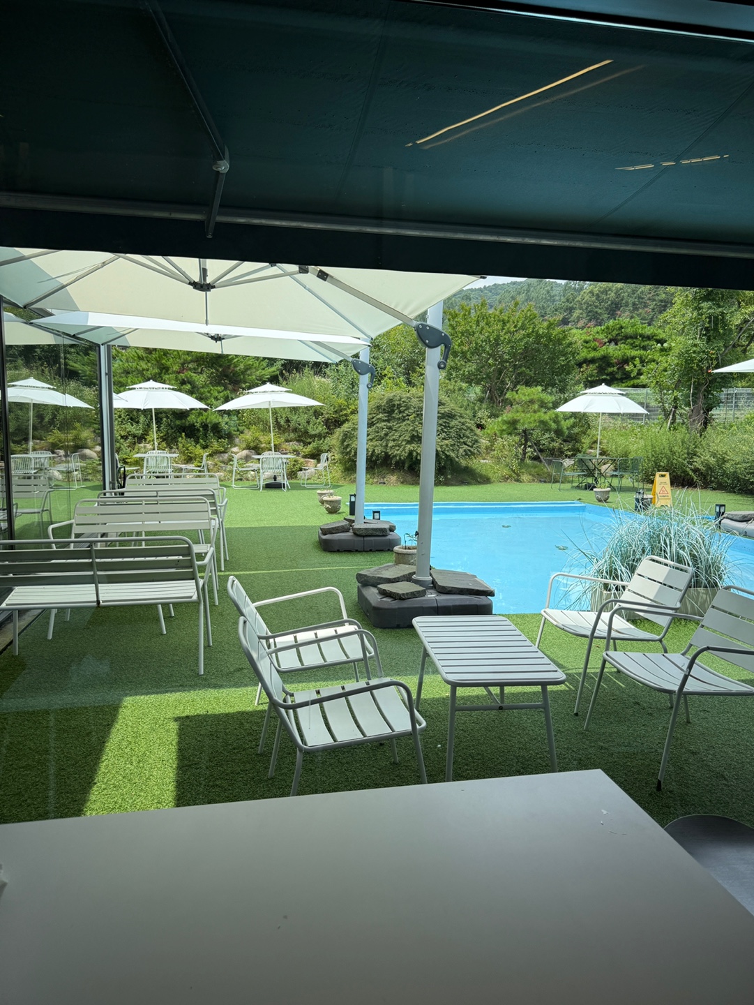 🍓 판교의 끝자락 카페 도넛 드로잉 x 크랙크랙 방문 후기 – 도넛드로잉과 바게트의 소리까지 맛있는 곳