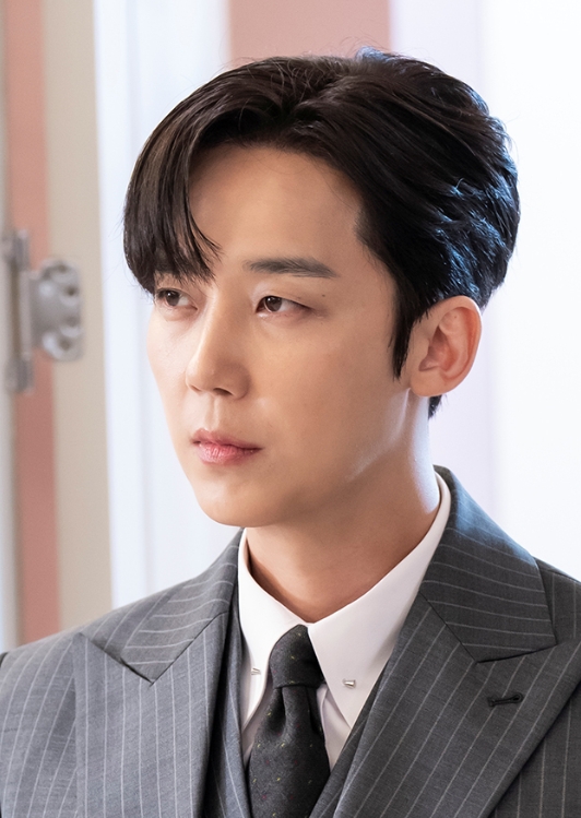 양진모(윤종훈)