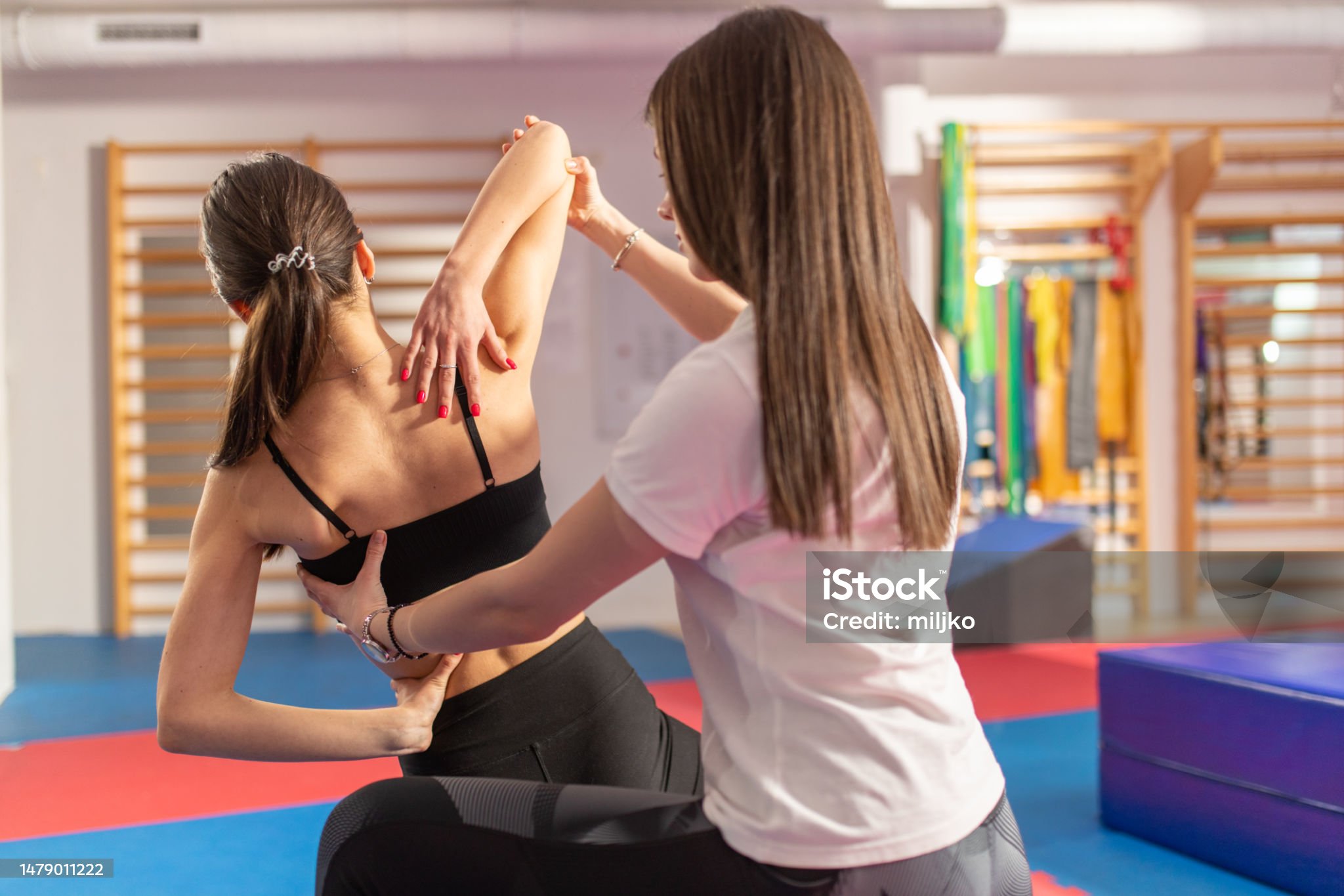 잘못된 자세 교정, 이것만은 피하세요!