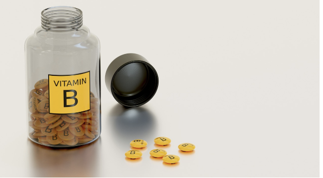 비타민B 영양제가 담긴 병 사진