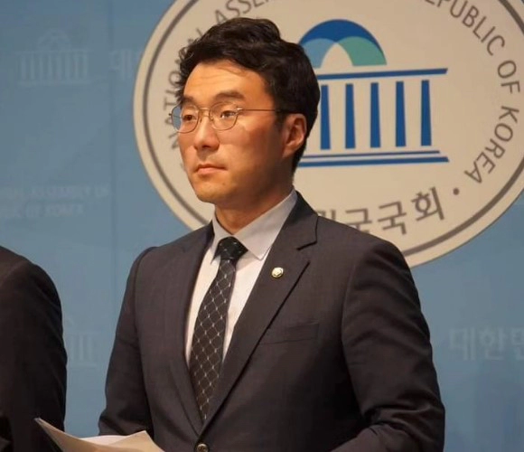 김남국 국회의원 나이 학력 재산 프로필