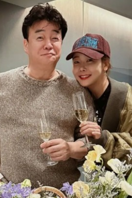 사귄지도 몰랐던 스타 커플 TOP 3