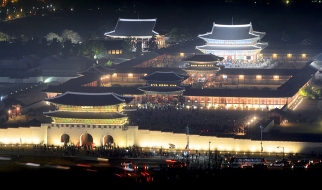 경복궁의 야간전경