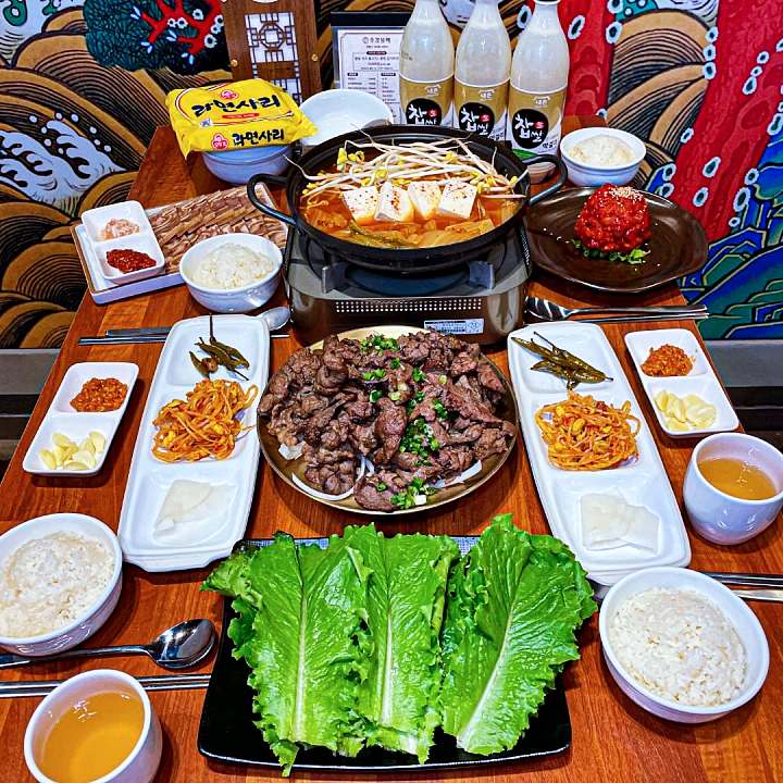 생방송오늘저녁 석쇠 불고기 & 김치찌개 단돈 1만원 황태 김치찌개와 참숯에 석쇠로 구운 불고기 불백 백반집 중랑구 신내동 맛집 추천