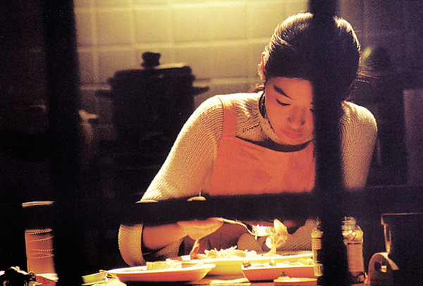 파스타를 요리해 먹고 있는 은주