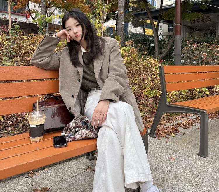 배우 김유정 사복 패션