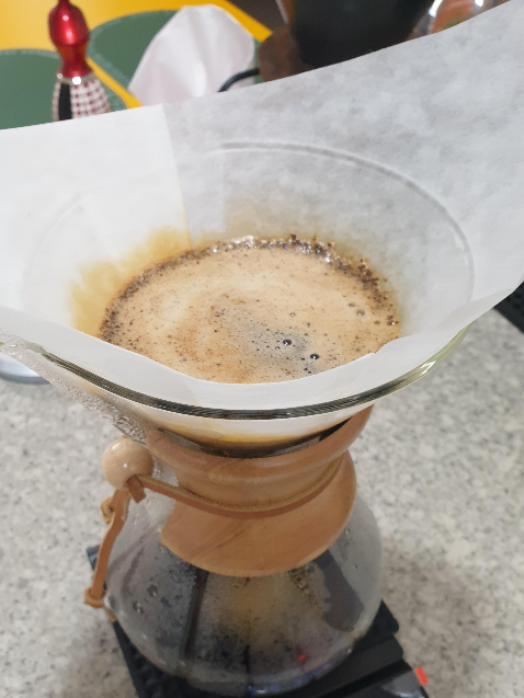 3차 푸어 저울이 2분 10초를 가르키고 있다.