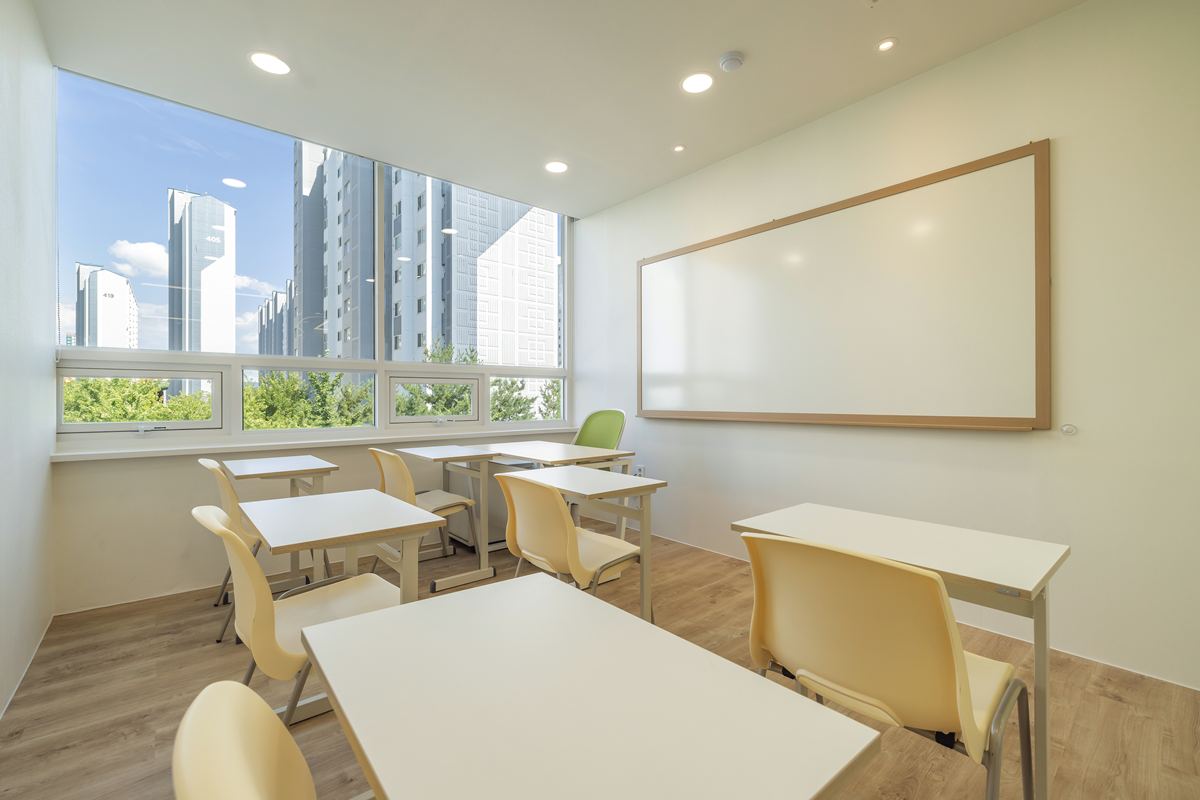 학원강의실벽면화이트보드시공