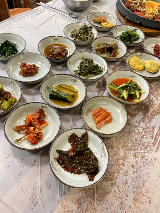 부흥식당_반찬한상