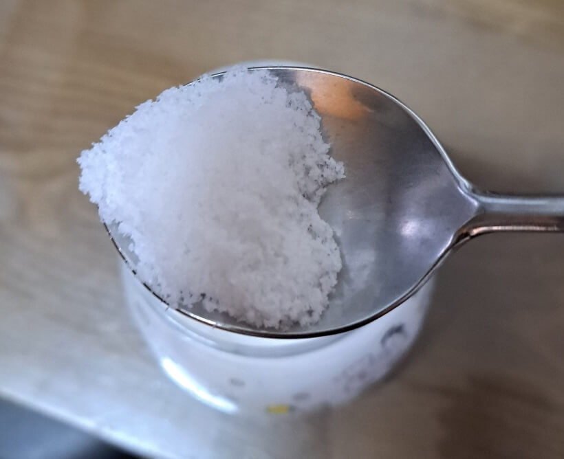 미나리 무침 재료 소금 1스푼