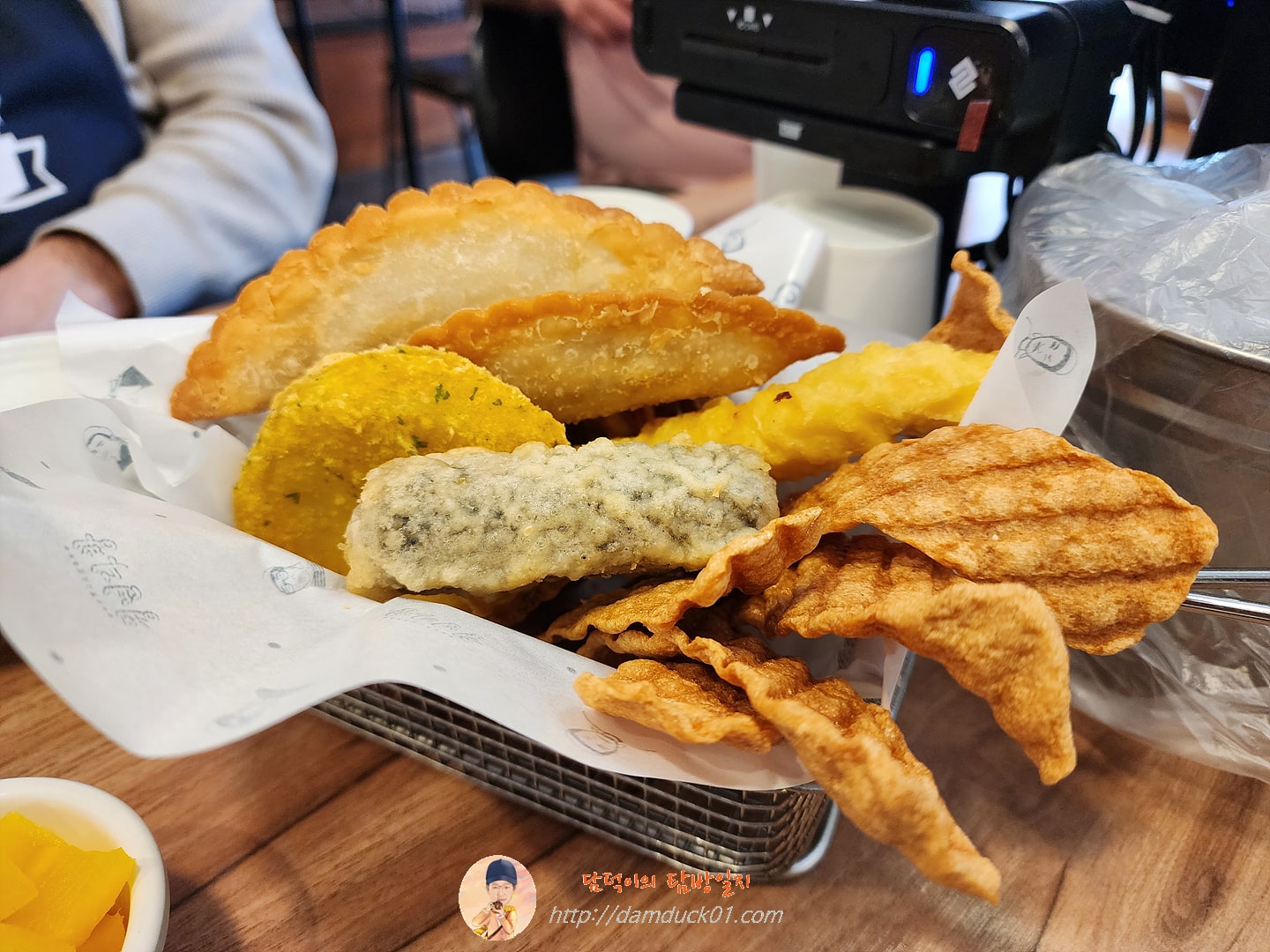 불향차돌떡볶이, 모듬튀김