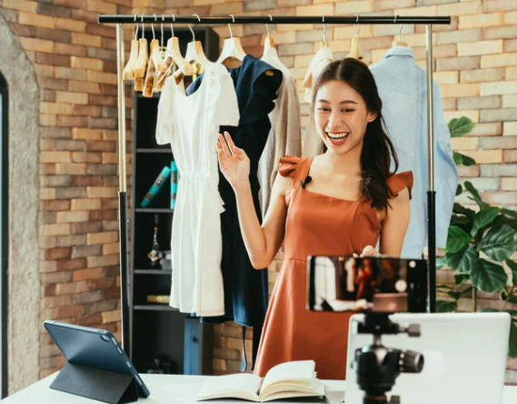 인플루언서 뜻과 마케팅 방식 총정리 [2025 최신]