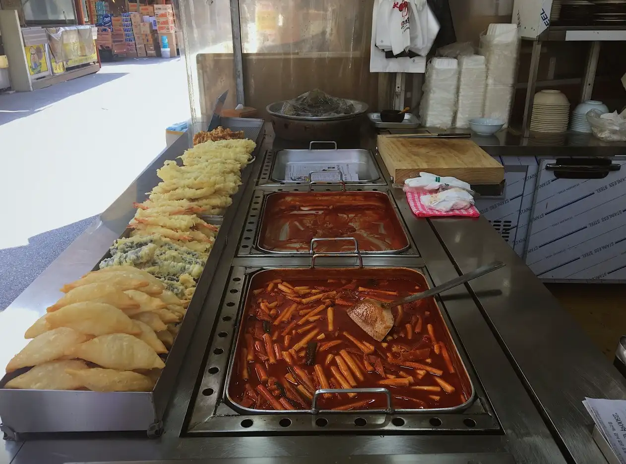 아찌떡볶이-조리대