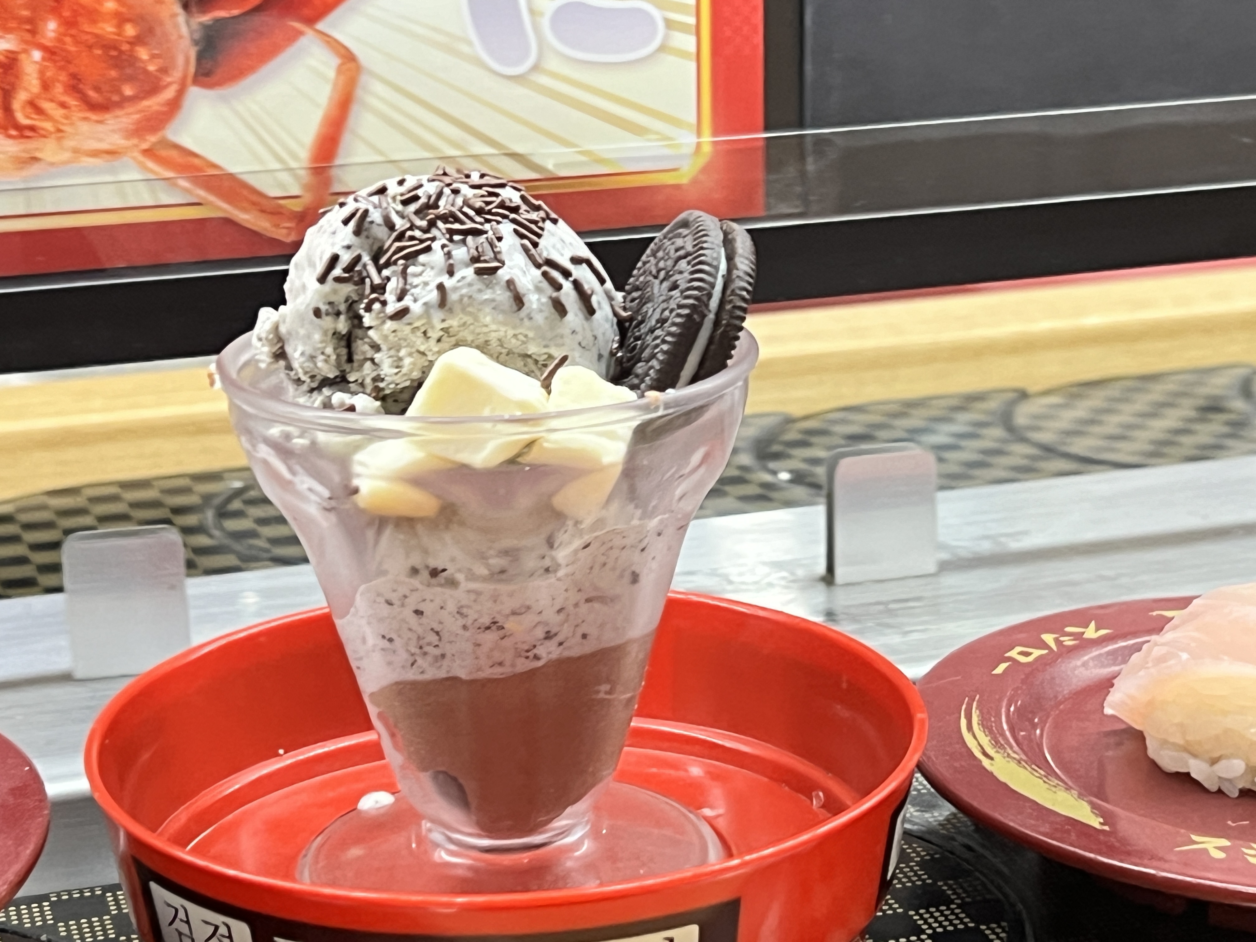 스시로 다양한 디저트