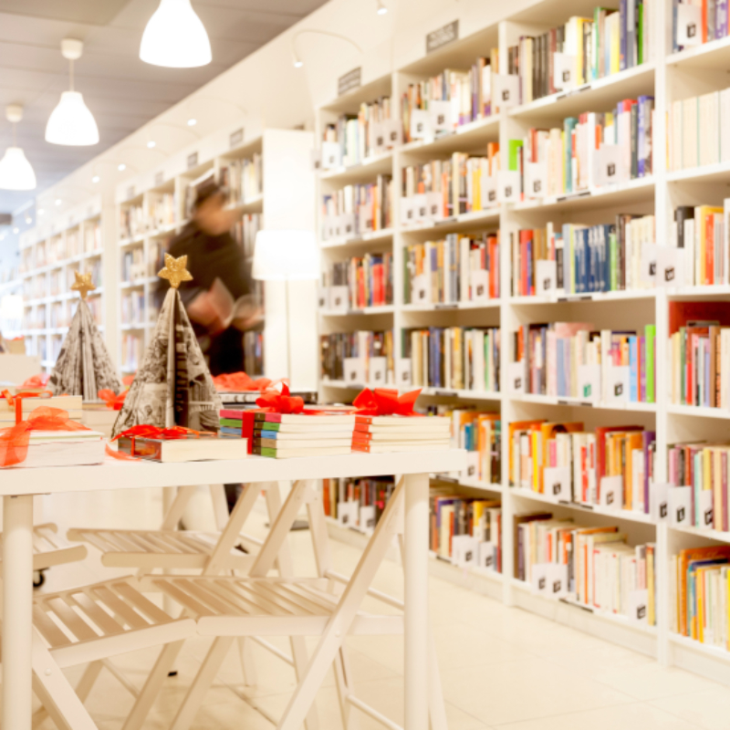 검은 사슴 : 노벨상 수상자 한강의 새로운 문학적 도전 작품