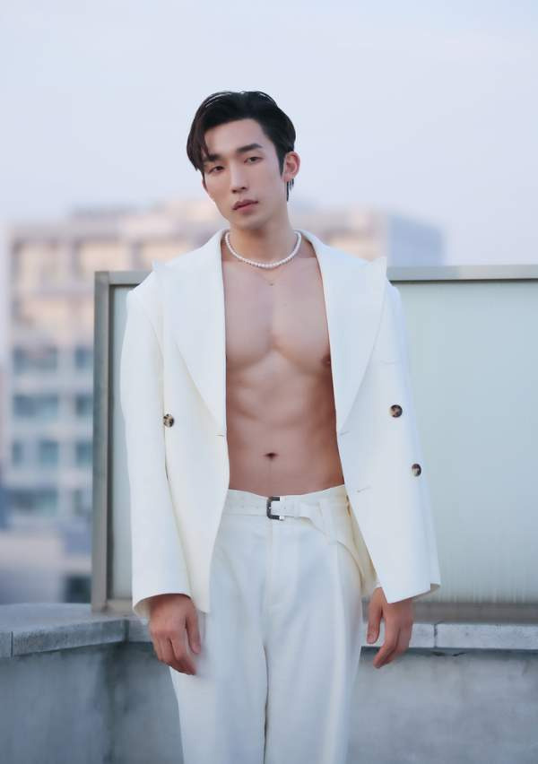 이상이 배우 나이 프로필 학력 고 필모그래피 유부녀킬러 이동진 완벽 분석