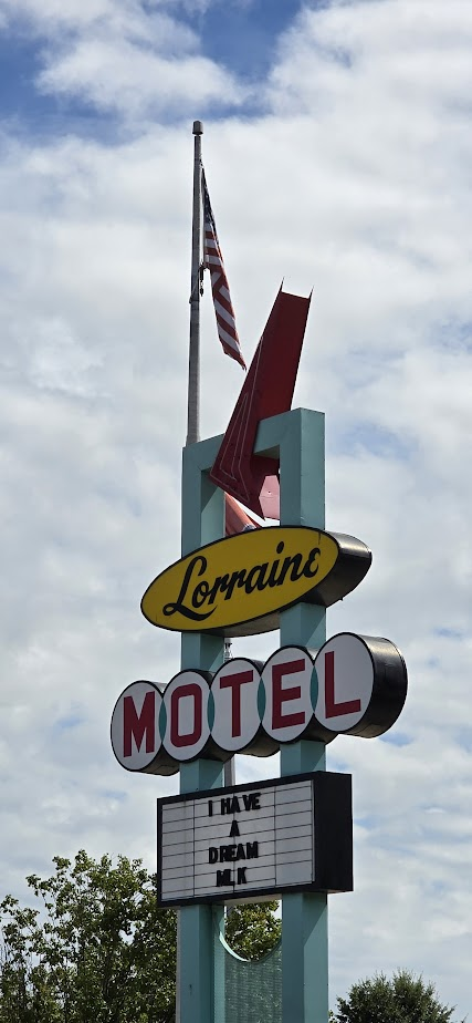 내셔널시빌라이츠 뮤지업 사진