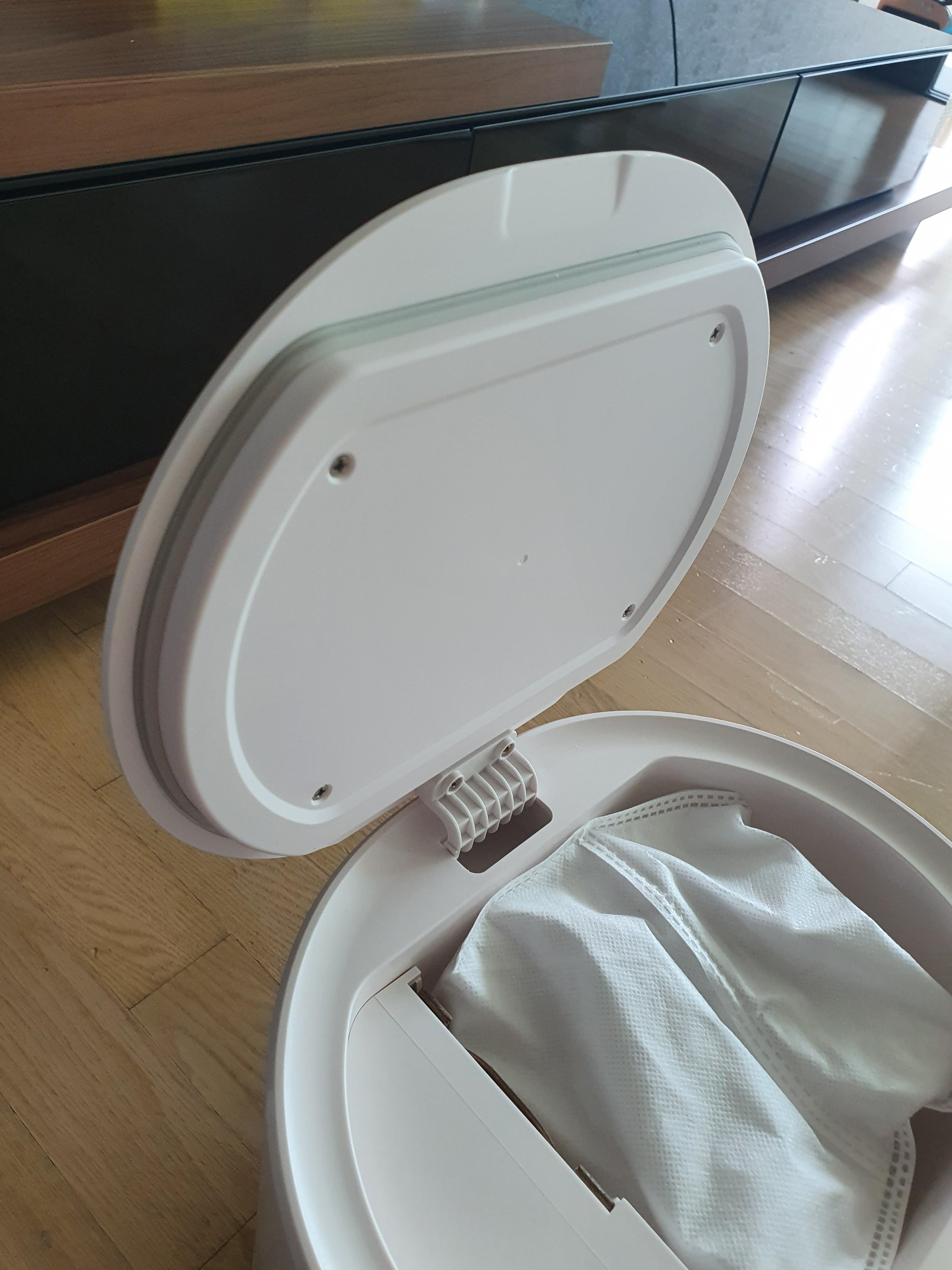 레노버 T1s Pro 클린스테이션 먼지통 뚜껑디자인