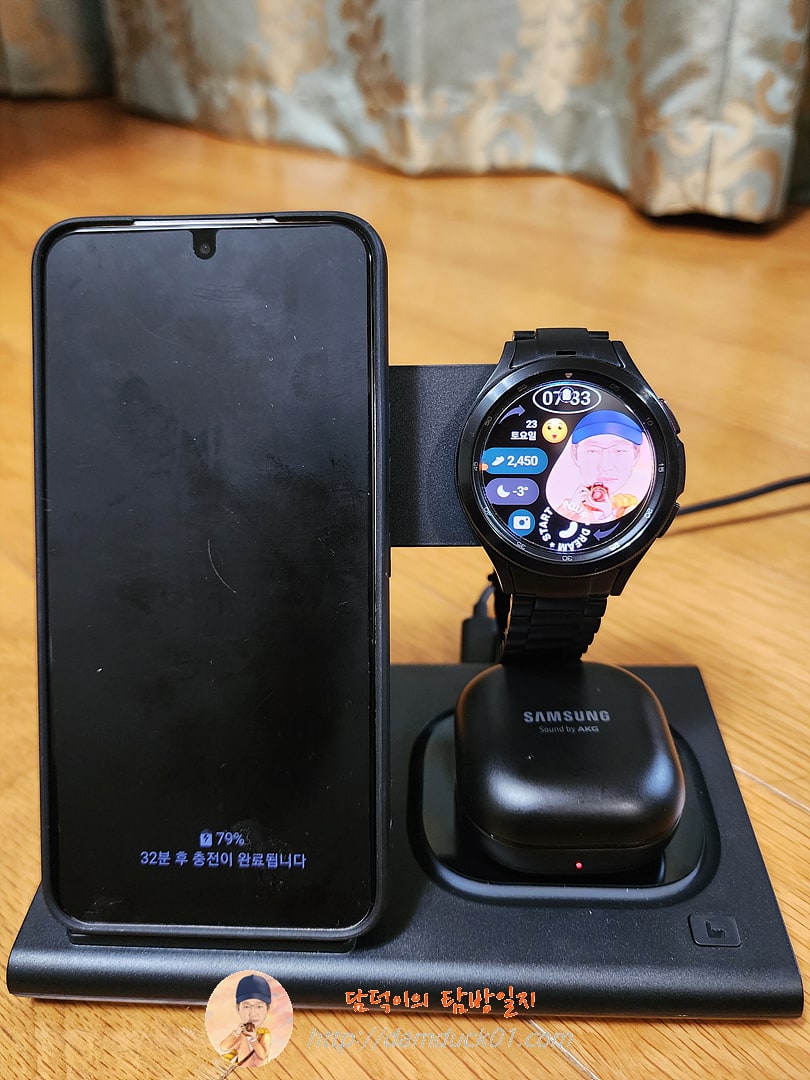 VIKEFON 4 in 1 접이식 무선 충전 스테이션