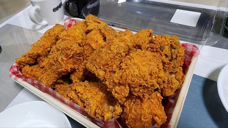 만족스러운-가성비-치킨입니다