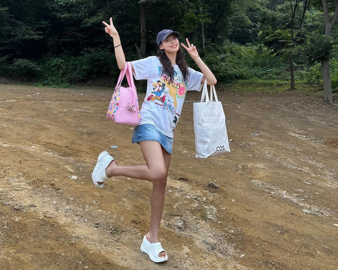 김설현 사복
