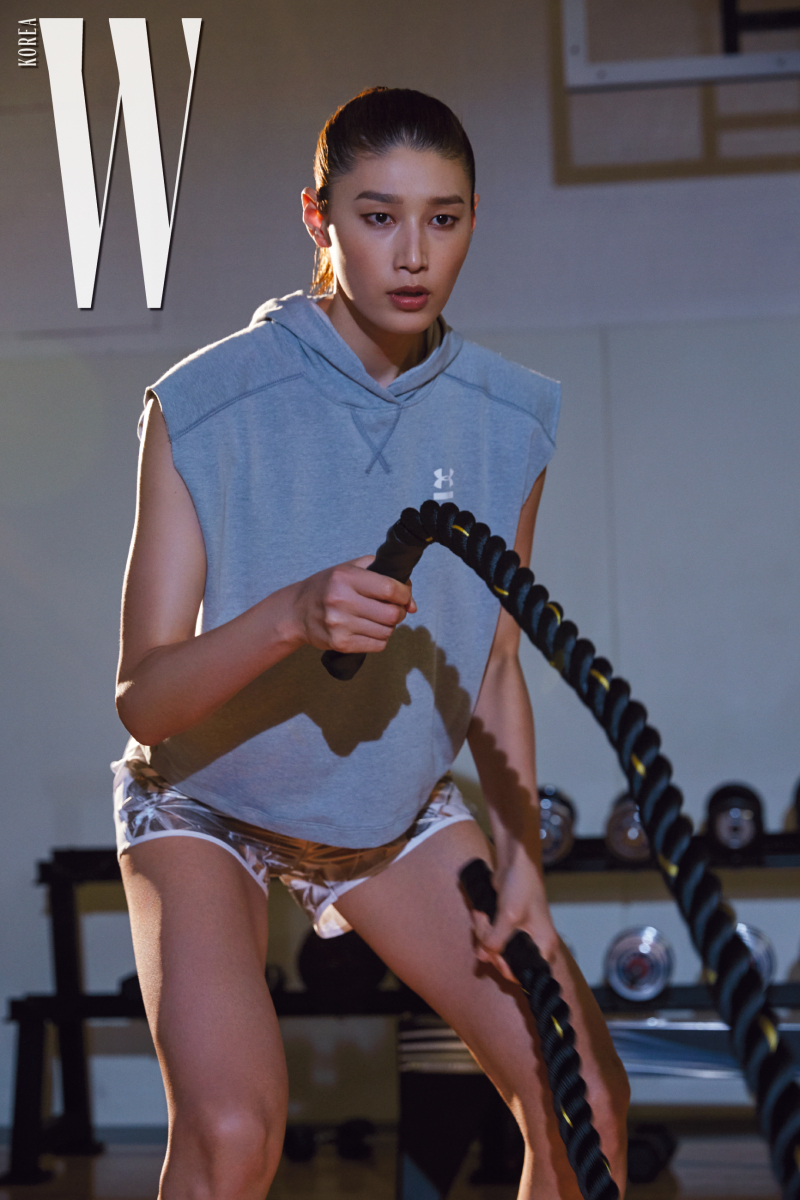 김연경 프로필 &amp; 배구 선수 인생! 연봉&amp;#44; 키&amp;#44; 은퇴 경기까지 한눈에