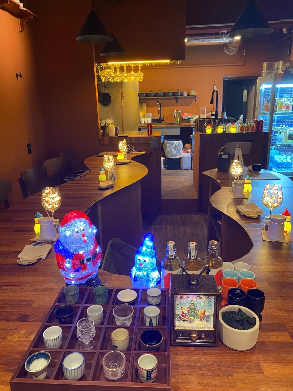 생생정보 핫 플레이스 Now 옛것에 젊은 감성을 더하다! 전주 객리단길 여행 백야(소개팅한식주점)&amp;#44; 전주영화호텔 영화도서관&amp;#44; 잔향화실&amp;#44; 무국적식당 