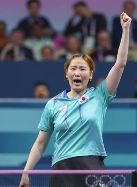 환호하는 이은혜