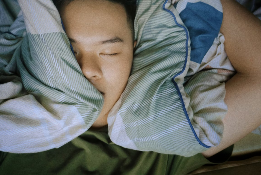 잠 잘 오는 법, 잠 잘 오게 하는 법, 불면증 극복, 천연 수면 습관, 자연 수면법, 수면 루틴, 숙면 방법,라벤더 효과, 생체리듬 조절, 일기 쓰기, 자연음 수면, 4-7-8 호흡법