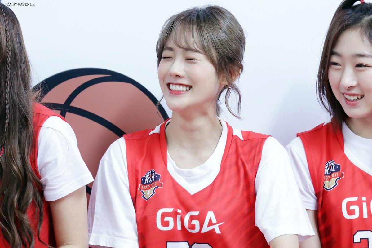 우주소녀 루다 인스타그램 사진 몸매