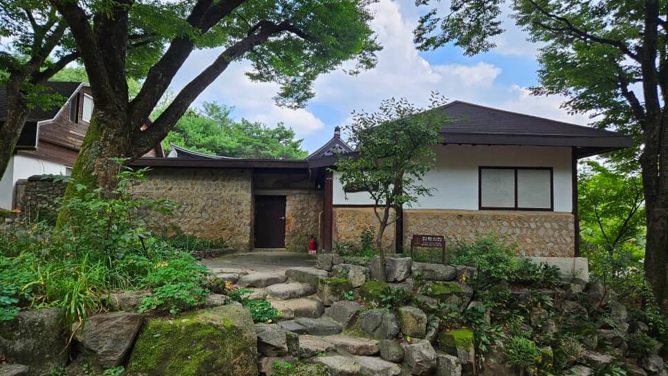 서울 길상사 : 서울 도심 사찰속에서 만나는 무소유와 사색의 공간