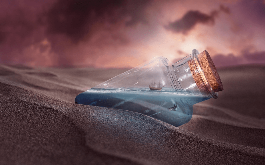 모래 사막에 묻혀 있는 병