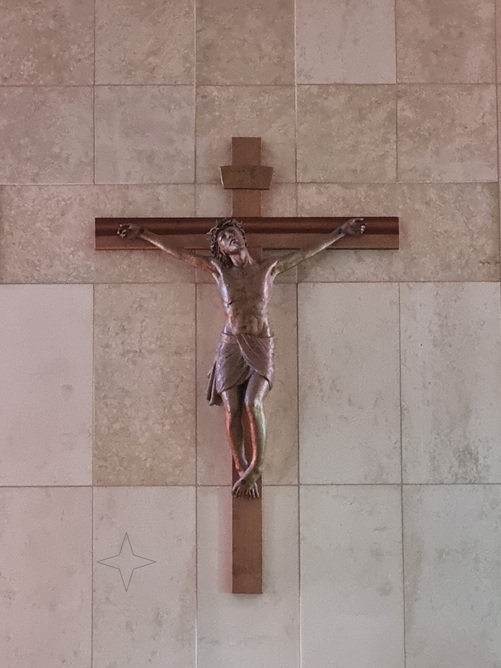 청주 새터성당에 있는 십자고상 예수님 사진입니다.
