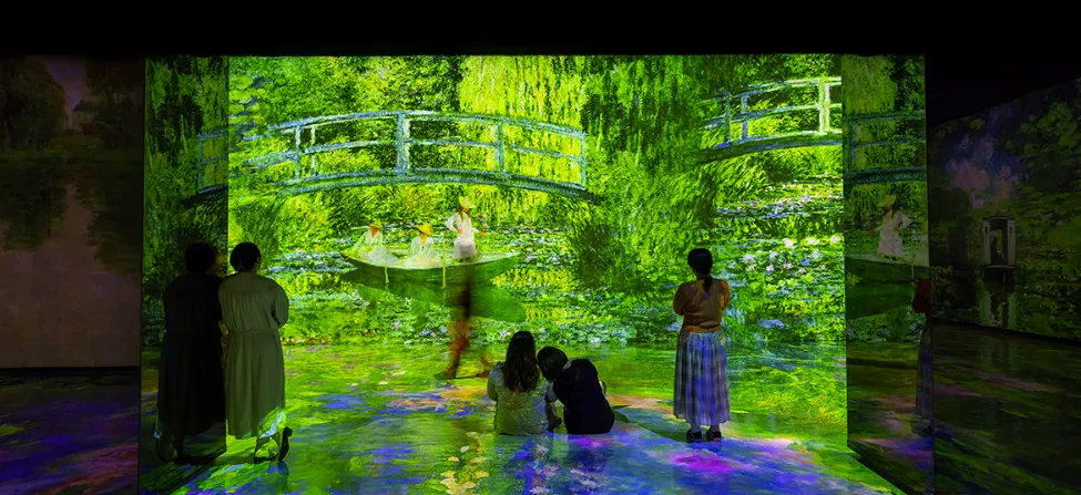 빛의 벙커 내부 미디어아트 사진