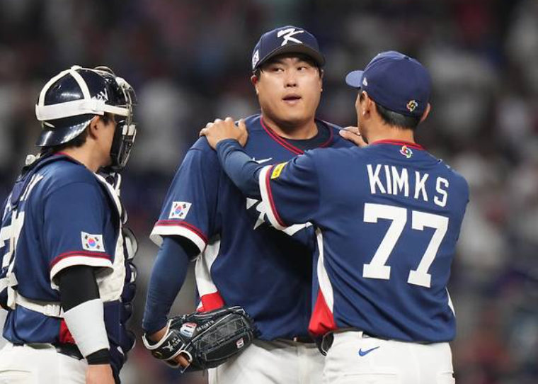 한국 도미니카전 콜드게임 전광판 결과