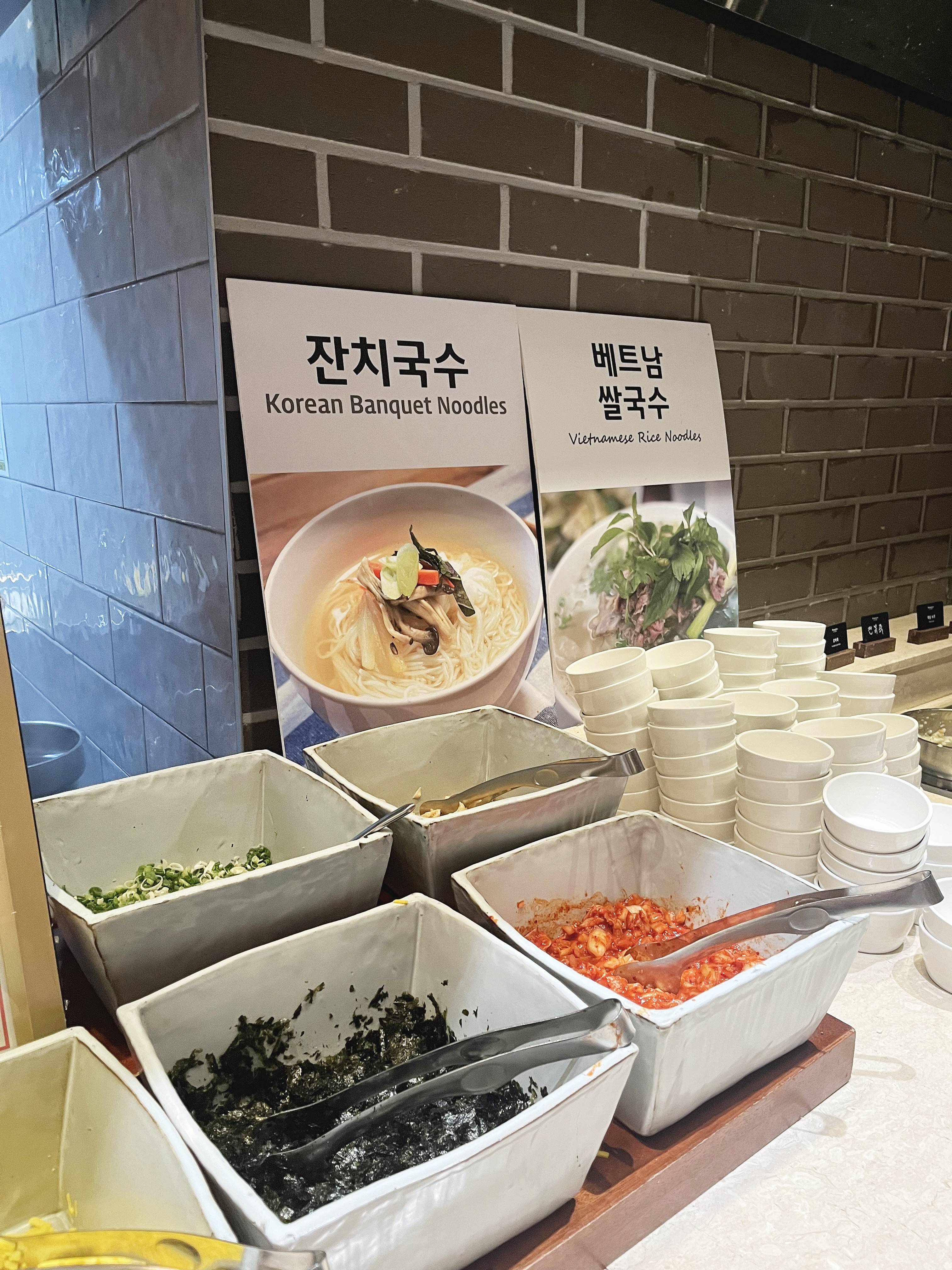 라마다 호텔 결혼식장 음식 메뉴 - 라마다 호텔 부페의 인기 메뉴 - 4. 디저트 바 라마다 호텔 결혼식장 음식 메뉴 - 라마다 호텔 부페의 인기 메뉴 - 4. 디저트 바