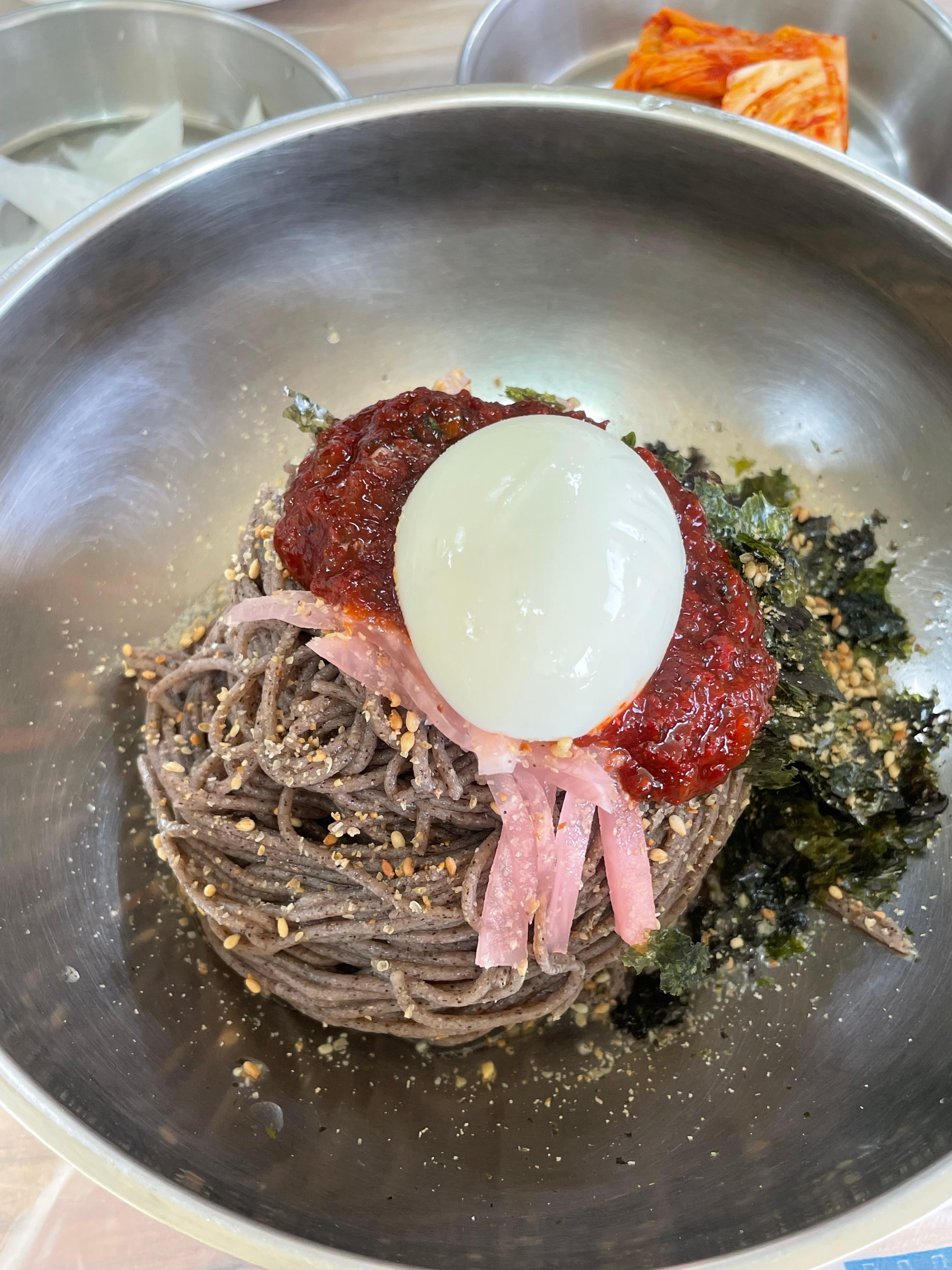순메밀막국수