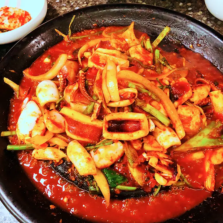 백반기행 179회 김종민 편 오징어불고기 백반 압구정 낙지불고기 오징어 튀김 청담동 맛집 소개