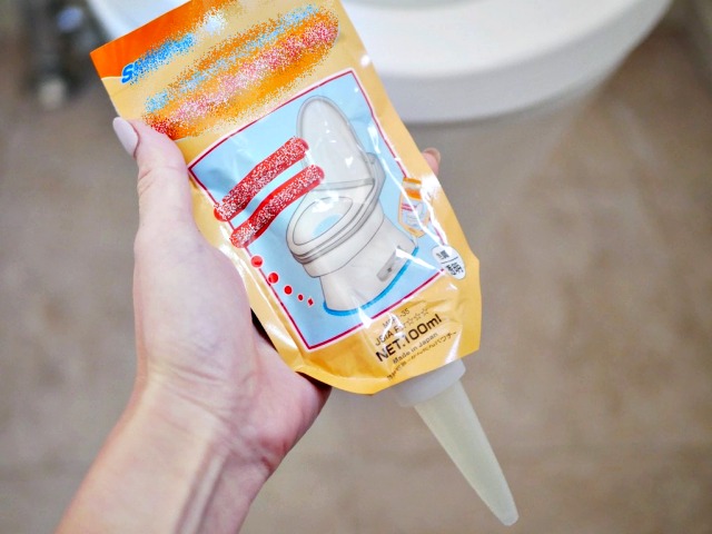 변기 실리콘 바르기,화장실 변기 실리콘,팁줌