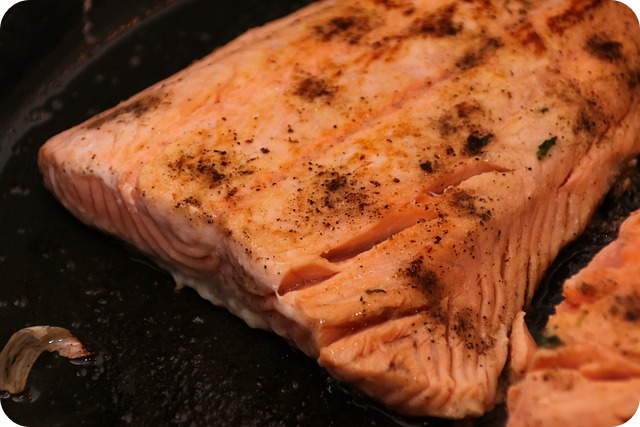 연어스테이크사진