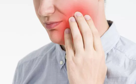 잇몸이-붓고-아플때-이유-해결방법-건강