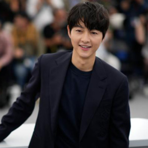 송중기