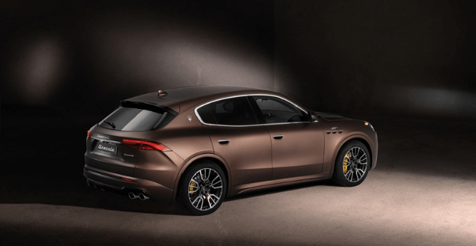 2023-마세라티-그레칼레