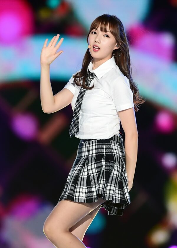 예린-여자친구-무대