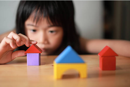 solitary play preschool