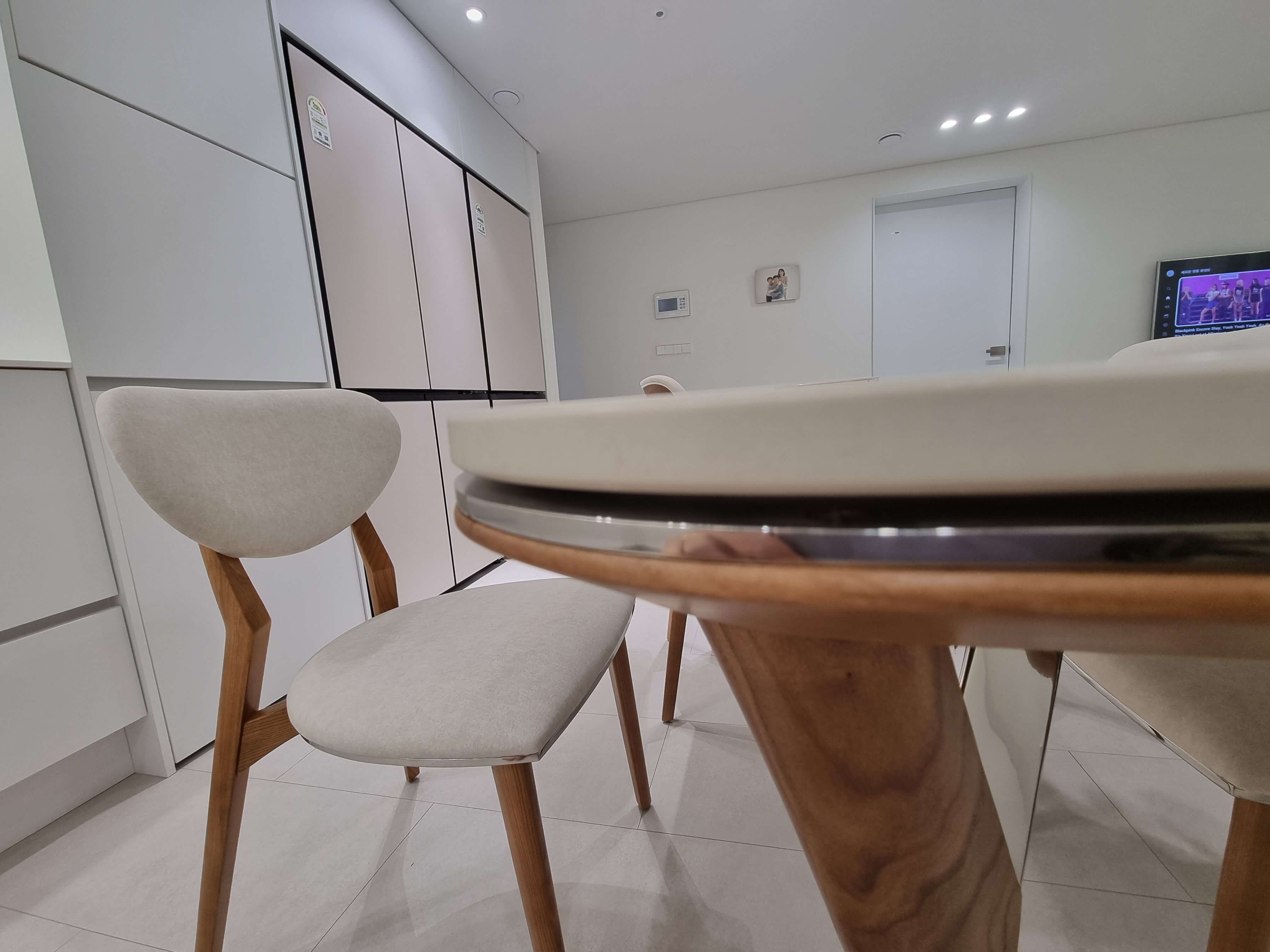 6인용 세라믹 식탁